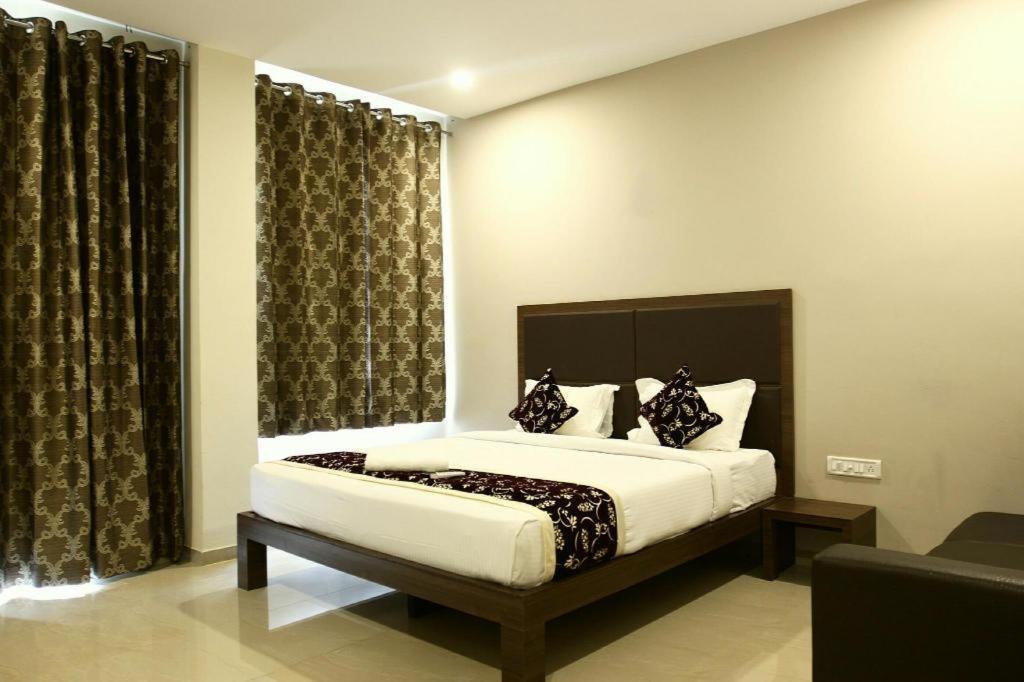 Maharana Greens Resort *