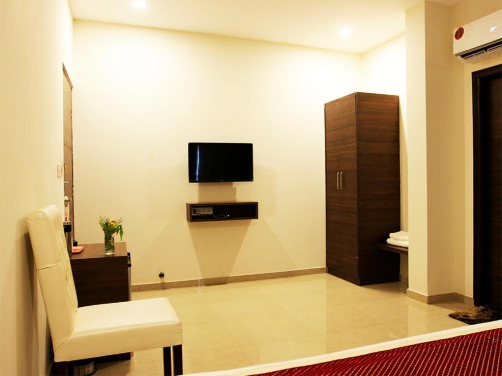 Maharana Greens Resort *